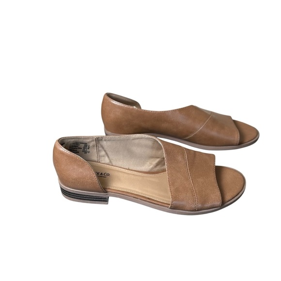 Roebuck & Co Womens Camel Tan Faux Leather Flats 8M Open Toe Sandals Neutral - Picture 6 of 11